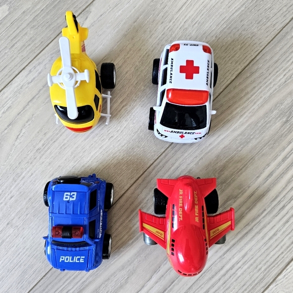 Lot of 4 Emergency Vehicle Toys 4" Police, Ambulance, Jet Fire Dept, Helicopter - Picture 2 of 13